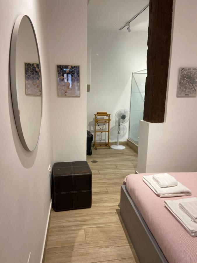 Opera-Suites Luxury La Boheme, In The Very Center Of Madrid. Buitenkant foto